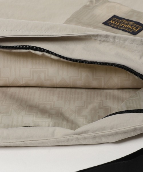 meltum(メルタム)の「【PENDLETON】別注POUCH SHOULDER BAG(ショルダーバッグ・メンズ・ブラック/オリーブ/ライトベージュ・FREE)」の6枚目の写真