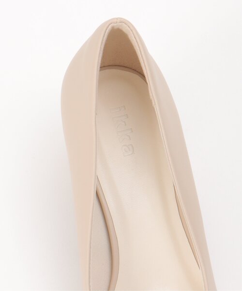 ikka(イッカ)の「ベーシックパンプス(パンプス・レディース・ベージュ/ブラック・L/M)」の13枚目の写真