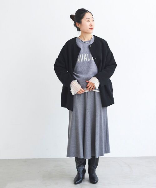 le.coeur blanc(ルクールブラン)の「プリーツカフスクルーネックプルオーバー(Tシャツ/カットソー・レディース・アイボリー/グレー・38)」の7枚目の写真