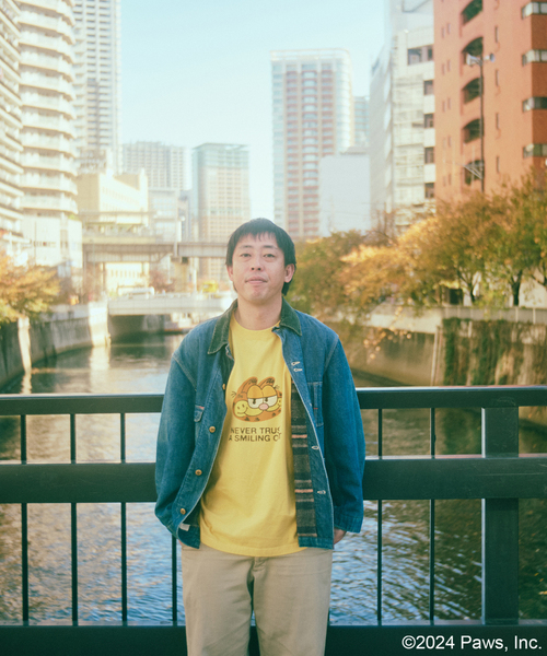 JOURNAL STANDARD(ジャーナルスタンダード)の「【Garfield × Hikaru Matsubara】Tシャツ(Tシャツ/カットソー・メンズ・ブラック×ブラック/ブラックミックス/グリーン/イエロー/ブラック系その他・X-LARGE/MEDIUM/LARGE/SMALL)」の5枚目の写真