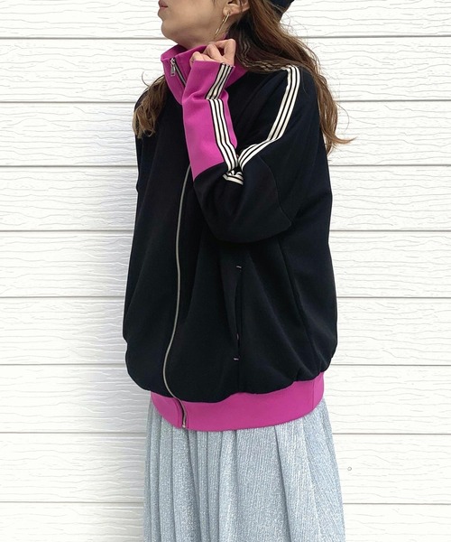 Q(キュー)の「配色トラックジャケット(ジャージ・レディース・ブラック/ホワイト・MEDIUM)」の2枚目の写真