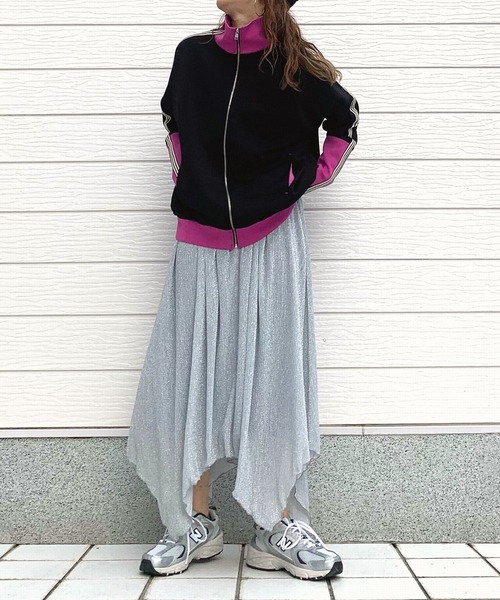 Q(キュー)の「配色トラックジャケット(ジャージ・レディース・ブラック/ホワイト・MEDIUM)」の19枚目の写真