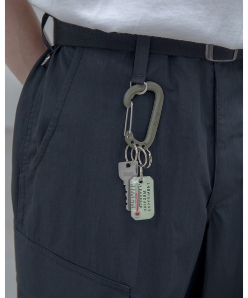 uniform experiment（ユニフォームエクスペリメント）の「ALUMINIUM CARABINER（キーケース/キーアクセサリー・メンズ・シルバー/カーキ/ブラック・FREE）」の4枚目の写真