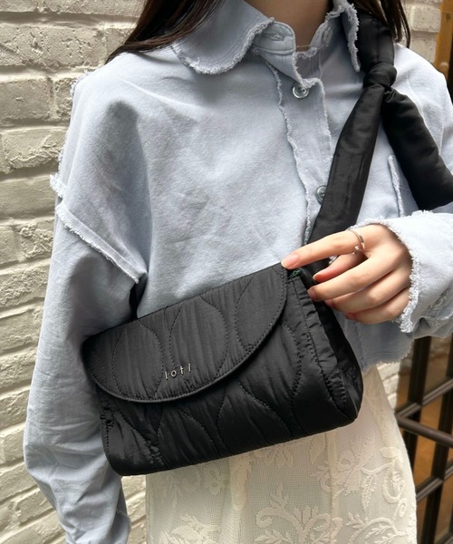 loti（ロティ）の「loti キルティング2WAYショルダー（ショルダーバッグ・レディース・ブラック/オフホワイト・ONE SIZE）」の2枚目の写真