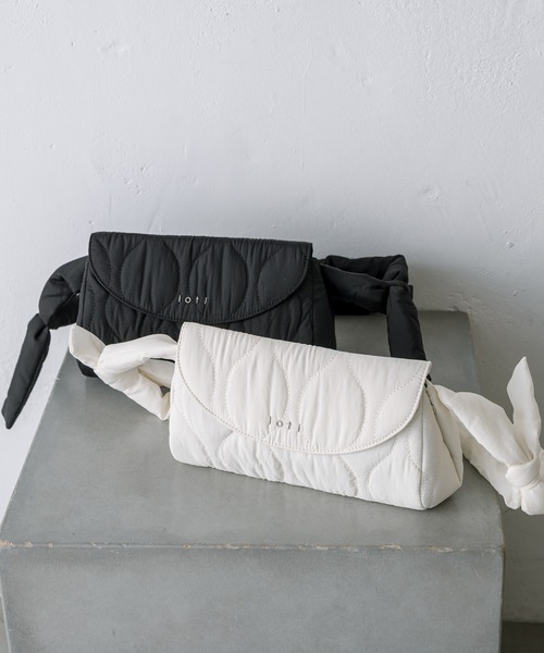 loti（ロティ）の「loti キルティング2WAYショルダー（ショルダーバッグ・レディース・ブラック/オフホワイト・ONE SIZE）」の8枚目の写真