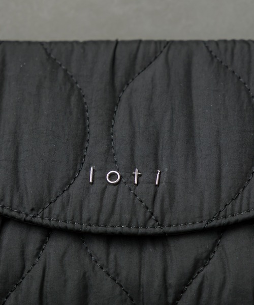 loti（ロティ）の「loti キルティング2WAYショルダー（ショルダーバッグ・レディース・ブラック/オフホワイト・ONE SIZE）」の20枚目の写真