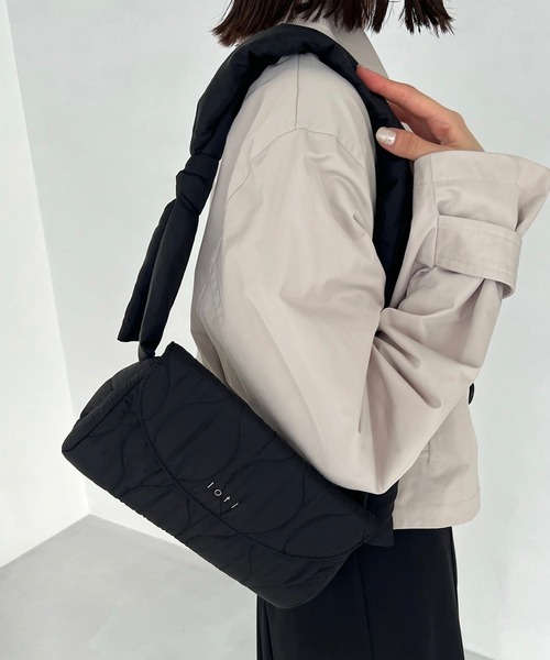 loti（ロティ）の「loti キルティング2WAYショルダー（ショルダーバッグ・レディース・ブラック/オフホワイト・ONE SIZE）」の10枚目の写真