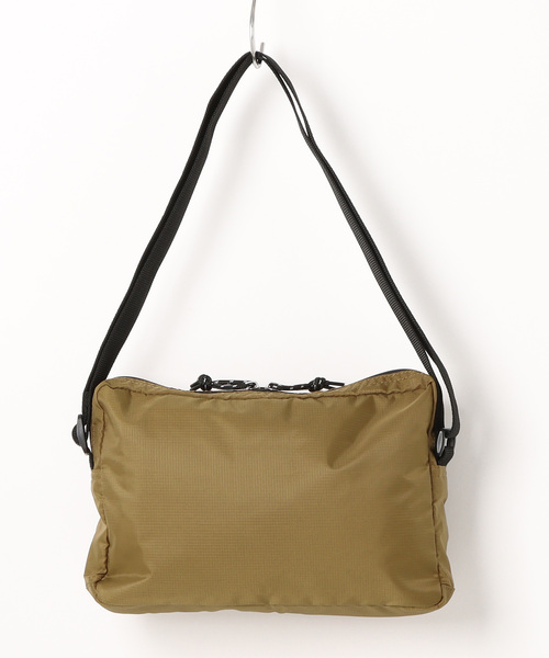 Champion(チャンピオン)の「Champion/チャンピオン ワイオミング ショルダーバッグ No.17512(ショルダーバッグ・メンズ・ブルー/ブラック/ベージュ・FREE)」の4枚目の写真