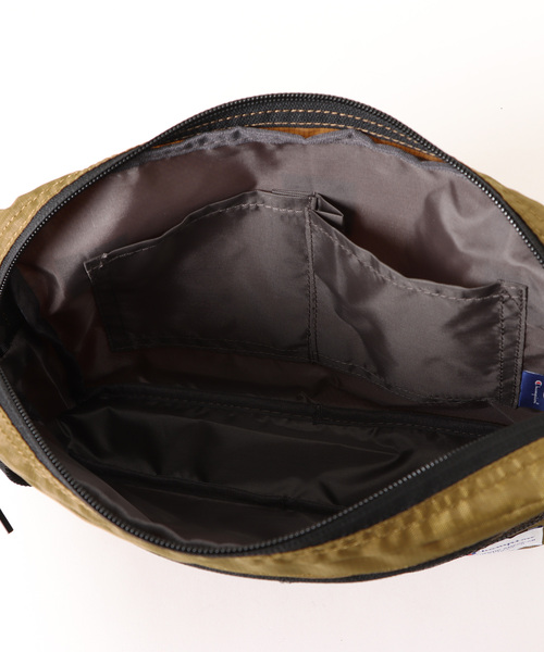 Champion(チャンピオン)の「Champion/チャンピオン ワイオミング ショルダーバッグ No.17512(ショルダーバッグ・メンズ・ブルー/ブラック/ベージュ・FREE)」の6枚目の写真