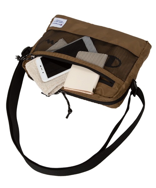 Champion(チャンピオン)の「Champion/チャンピオン ワイオミング ショルダーバッグ No.17512(ショルダーバッグ・メンズ・ブルー/ブラック/ベージュ・FREE)」の18枚目の写真