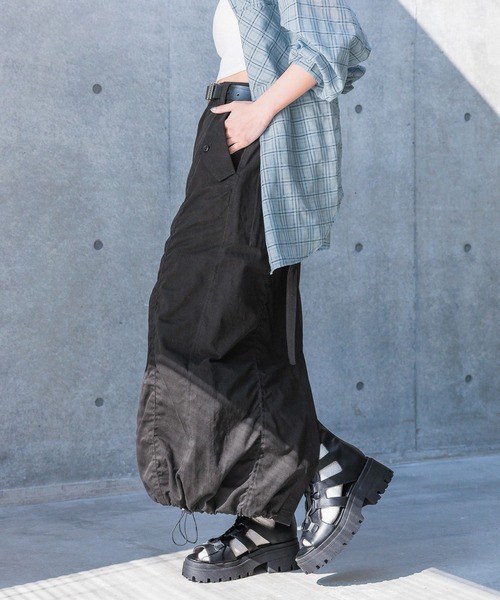 PAGEBOY(ページボーイ)の「パラシュートスカート(スカート・レディース・アイボリー/ブラック/カーキ・FREE)」の8枚目の写真