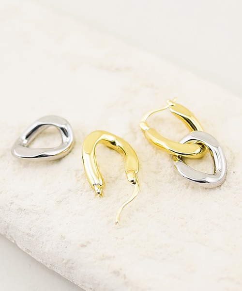 styiro(スタイロ)の「ニッケルフリー ゴールド×シルバー チェーンメタルピアス(ピアス(両耳用)・レディース・シルバー×ゴールド・FREE)」の3枚目の写真