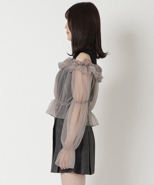 REDYAZEL（レディアゼル）の「チュールドッキングニット（シャツ/ブラウス・レディース・ブラック/オフホワイト/ベージュ・FREE）」の17枚目の写真