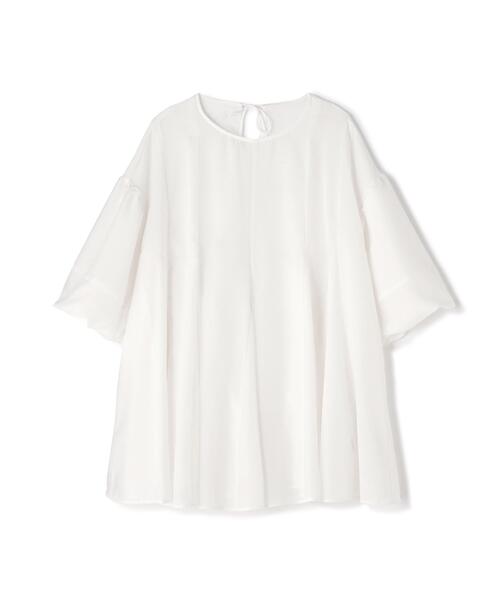 NATURAL BEAUTY BASIC(ナチュラルビューティーベーシック)の「◇【Oggi掲載】シアーボリュームブラウス(シャツ/ブラウス・レディース・ホワイト/ブラック/マジェンタ・FREE)」の4枚目の写真