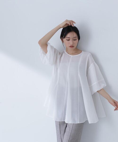 NATURAL BEAUTY BASIC(ナチュラルビューティーベーシック)の「◇【Oggi掲載】シアーボリュームブラウス(シャツ/ブラウス・レディース・ホワイト/ブラック/マジェンタ・FREE)」の6枚目の写真
