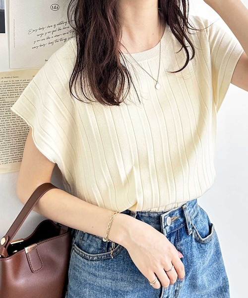 GeeRA（ジーラ）の「プリーツ編フレンチスリーブリブニットトップス（ニット/セーター・レディース・ブラック/アイボリー/ライトブルー/モカ/ネイビー/チャコールグレー/ライトグレー/レッド/ブラウン・SMALL/MEDIUM/LARGE/X-LARGE）」の10枚目の写真