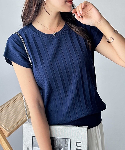 GeeRA（ジーラ）の「プリーツ編フレンチスリーブリブニットトップス（ニット/セーター・レディース・ブラック/アイボリー/ライトブルー/モカ/ネイビー/チャコールグレー/ライトグレー/レッド/ブラウン・SMALL/MEDIUM/LARGE/X-LARGE）」の12枚目の写真