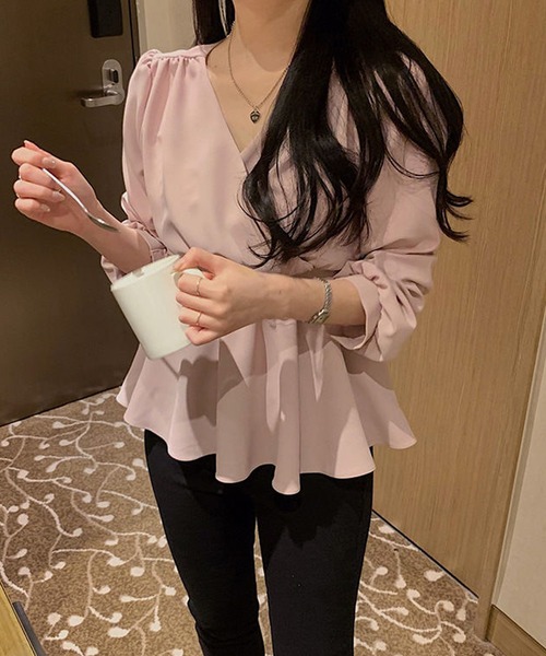 Twinkle;pm（トゥインクルピーエム）の「カシュクールペプラムブラウス（シャツ/ブラウス・レディース・ホワイト/ライトブルー/ライトピンク・X-LARGE/LARGE/MEDIUM/SMALL）」の6枚目の写真