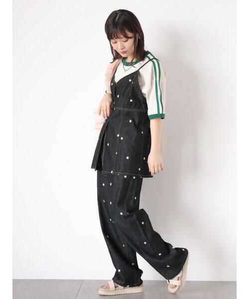 ehka sopo（エヘカソポ）の「花刺繍デニムパンツ(セットアップ可