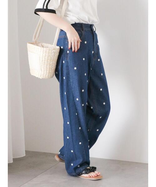 ehka sopo(エヘカソポ)の「花刺繍デニムパンツ(セットアップ可)(デニムパンツ・レディース・ブラック/サックスブルー/ネイビー・F)」の20枚目の写真