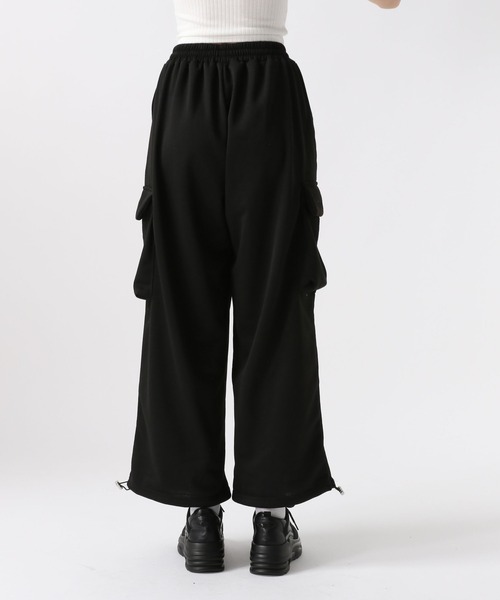 FOREVER 21（フォーエバー トゥエンティーワン）の「【2024SS】カーゴスウェットパンツ（スウェットパンツ・レディース・ピンク/ブラック/グレー/ブルー・FREE）」の6枚目の写真