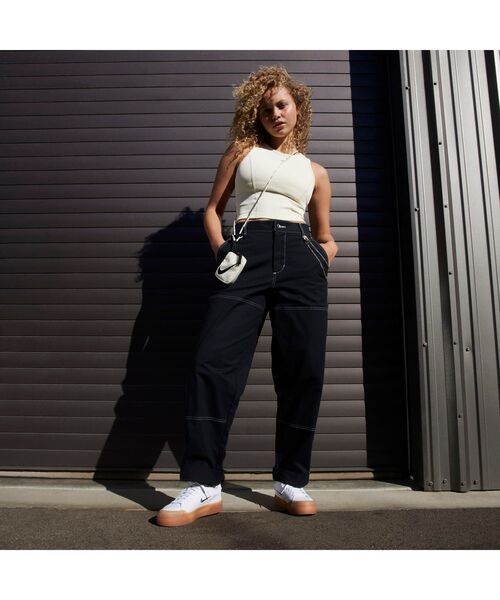 NIKE(ナイキ)の「ナイキ コート レガシー リフト ウィメンズシューズ / Nike Court Legacy Lift Women's Shoes<22-28cm 展開>(スニーカー・レディース・ホワイト/アイボリー・22.5/25.5/22/26/23.5/24.5/26.5/28/25/24/23/27)」の16枚目の写真