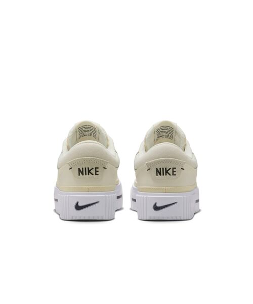 NIKE(ナイキ)の「ナイキ コート レガシー リフト ウィメンズシューズ / Nike Court Legacy Lift Women's Shoes<22-28cm 展開>(スニーカー・レディース・ホワイト/アイボリー・22.5/25.5/22/26/23.5/24.5/26.5/28/25/24/23/27)」の8枚目の写真