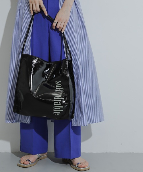 SENSE OF PLACE by URBAN RESEARCH（センスオブプレイスバイアーバンリサーチ）の「エナメルトートバッグ（トートバッグ・レディース・ブラック/アイボリー/ベージュ・ONE）」の8枚目の写真