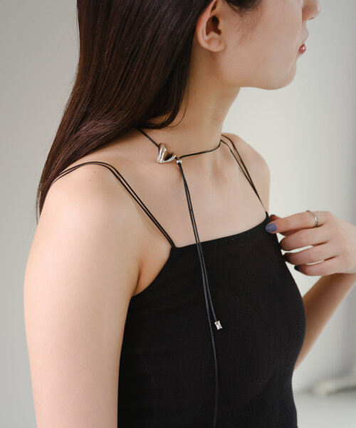 Kastane（カスタネ）の「【fiw.】ハートチョーカー（ネックレス・レディース・ブラック/ベージュ・FREE）」の8枚目の写真