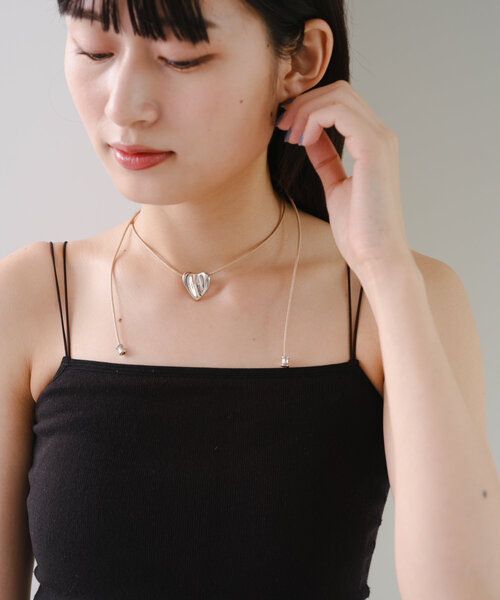 Kastane（カスタネ）の「【fiw.】ハートチョーカー（ネックレス・レディース・ブラック/ベージュ・FREE）」の13枚目の写真