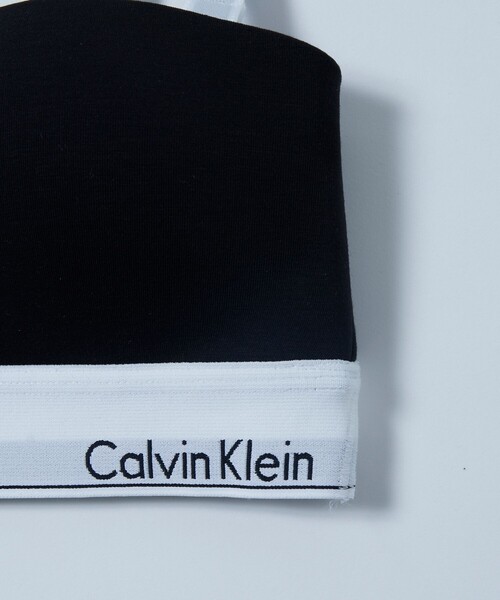 Calvin Klein Underwear(カルバンクラインアンダーウェア)の「Calvin Klein Underwear/カルバンクライン アンダーウェア MODERN COTTON LGHT LINED BANDEAU / QF7628AD / バンドゥブラ / スポーツブラ(スポーツブラ・レディース・ブラック/グレー・SMALL)」の4枚目の写真