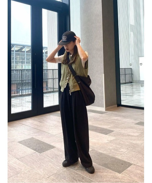 ISOOK（アイスー）の「刺繍ロゴフラットキャップ(kiharu select