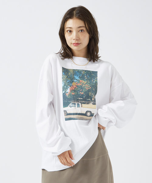 PARROTT CANVAS(パロットキャンバス)の「【PARROTT CANVAS/パロットキャンバス】ロンTEE / ロゴ / フォト / 長袖 / Tシャツ / カーフォト(Tシャツ/カットソー・レディース・ホワイト系その他2/ホワイト系その他/ホワイト系その他3・フリー)」の8枚目の写真