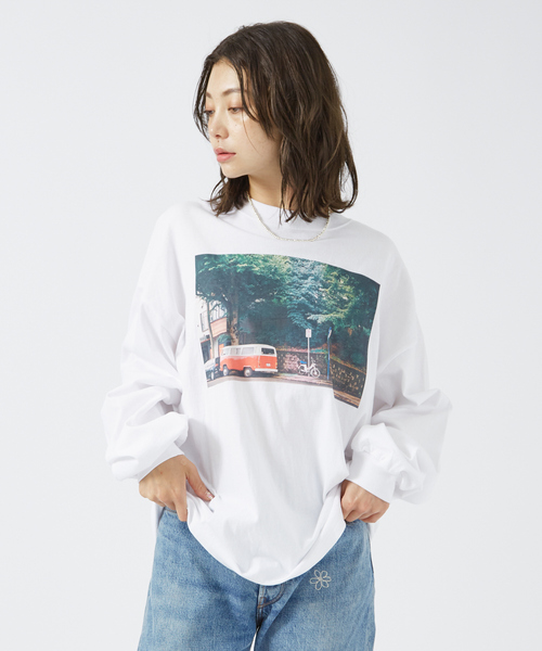 PARROTT CANVAS(パロットキャンバス)の「【PARROTT CANVAS/パロットキャンバス】ロンTEE / ロゴ / フォト / 長袖 / Tシャツ / カーフォト(Tシャツ/カットソー・レディース・ホワイト系その他2/ホワイト系その他/ホワイト系その他3・フリー)」の13枚目の写真
