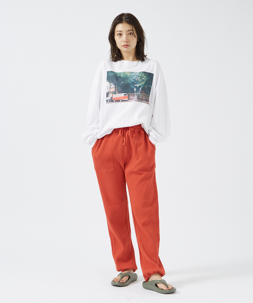 PARROTT CANVAS(パロットキャンバス)の「【PARROTT CANVAS/パロットキャンバス】ロンTEE / ロゴ / フォト / 長袖 / Tシャツ / カーフォト(Tシャツ/カットソー・レディース・ホワイト系その他2/ホワイト系その他/ホワイト系その他3・フリー)」の18枚目の写真