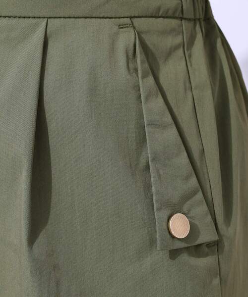 DRESKIP（ドレスキップ）の「◆【UV/8分丈】低身長さんにも 金ボタンがアクセント フラップポケットパンツ（その他パンツ・レディース・ブラック/ダークオリーブ/ブルー・02/03/04）」の11枚目の写真
