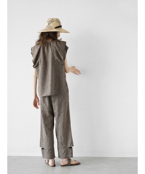 FIKA.(フィーカ)の「Melange double ruffle blouse(シャツ/ブラウス・レディース・ブラウン/ベージュ・FREE)」の5枚目の写真