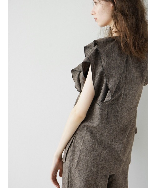 FIKA.(フィーカ)の「Melange double ruffle blouse(シャツ/ブラウス・レディース・ブラウン/ベージュ・FREE)」の7枚目の写真