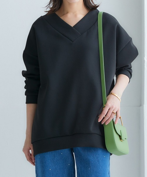 nissen(ニッセン)の「なめらかポンチ素材 前後Vネックプルオーバー(Tシャツ/カットソー・レディース・グリーン系/モカ/ブラック/グレイッシュベージュ/グレイッシュブルー/チャコールグレー・S/M/L/LL)」の7枚目の写真