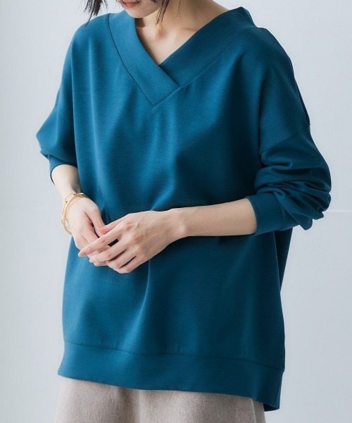 nissen(ニッセン)の「なめらかポンチ素材 前後Vネックプルオーバー(Tシャツ/カットソー・レディース・グリーン系/モカ/ブラック/グレイッシュベージュ/グレイッシュブルー/チャコールグレー・S/M/L/LL)」の17枚目の写真