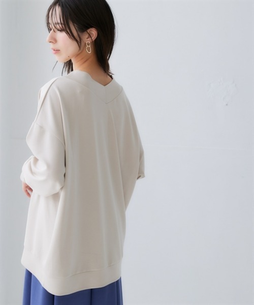 nissen(ニッセン)の「なめらかポンチ素材 前後Vネックプルオーバー(Tシャツ/カットソー・レディース・グリーン系/モカ/ブラック/グレイッシュベージュ/グレイッシュブルー/チャコールグレー・S/M/L/LL)」の15枚目の写真