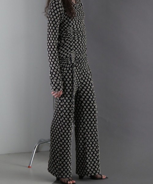 CREOLME（クレオルム）の「(CREOLME)シャーリングフラワーレースパンツ（その他パンツ・レディース・ブラック/ホワイト系その他/レッド・FREE）」の7枚目の写真