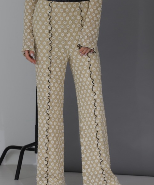 CREOLME（クレオルム）の「(CREOLME)シャーリングフラワーレースパンツ（その他パンツ・レディース・ブラック/ホワイト系その他/レッド・FREE）」の15枚目の写真