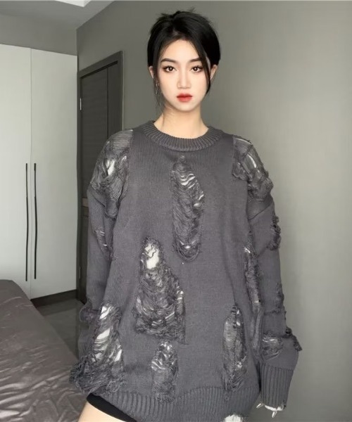 DEVICE(デバイス)の「韓国 古着風 リバーシブル ダメージ クラッシュ クルーネック ロンT ニット(ニット/セーター・レディース・ブラック/グレー・FREE)」の10枚目の写真