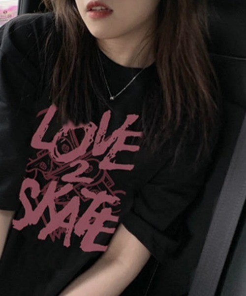 ENIM BY VICKY(エニムバイビッキー)の「ラバーグラフィックプリントオーバーTシャツ《洗濯機で洗える》(Tシャツ/カットソー・レディース・ホワイト/ブラック・M)」の1枚目の写真