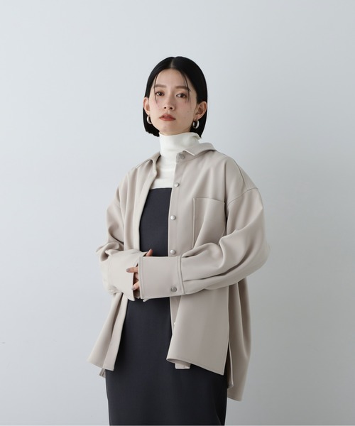 N.(N. Natural Beauty Basic)(エヌエヌナチュラルビューティーベーシック)の「◆【セットアップ対応】オーバーサイズシャケット(シャツ/ブラウス・レディース・ブルー系その他/ベージュ・MEDIUM)」の6枚目の写真