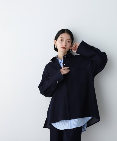 N.(N. Natural Beauty Basic)(エヌエヌナチュラルビューティーベーシック)の「◆【セットアップ対応】オーバーサイズシャケット(シャツ/ブラウス・レディース・ブルー系その他/ベージュ・MEDIUM)」の21枚目の写真