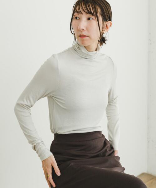 ITEMS URBANRESEARCH（アイテムズ アーバンリサーチ）の「リブタートルネックカットソー（Tシャツ/カットソー・レディース・ブラック/オフホワイト/ブルー/グレー系その他・FREE）」の11枚目の写真