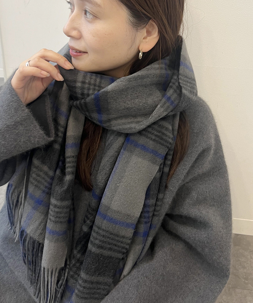 JOURNAL STANDARD(ジャーナルスタンダード)の「《追加》Cashmere ストール(ストール/ショール・レディース・ブラック/サックスブルー/グリーン/ウッド/レッド系その他/チャコールグレー/ブルー/ベージュ・FREE)」の8枚目の写真