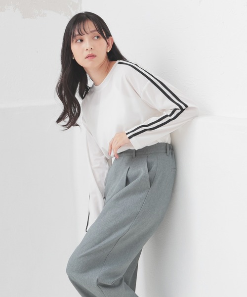 Honeys（ハニーズ）の「袖ラインゆるトップス（Tシャツ/カットソー・レディース・ブルー/アイボリー/ブラック/ピンク・S/M/L）」の7枚目の写真